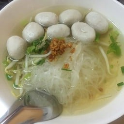 ก๋วยเตี๋ยวลูกชิ้น