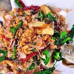 ปลาทอดสมุนไพร