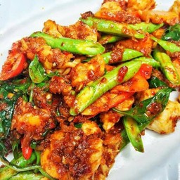 ผัดพริกแกงไก่ กับข้าว