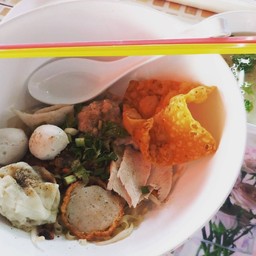 ร้านก๋วยเต้มหมูต้มยำทรงเครื่องMymomสูตรคุณแม่