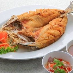 ปลากระพงทอดน้ำปลา (ตัว)