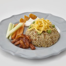 ข้าวผัดน้ำพริกลงเรือ