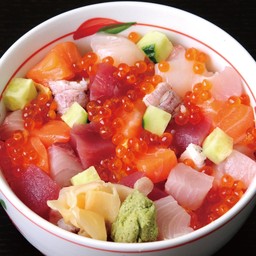 ข้าวหน้าปลาดิบหั่นเต๋า+มิโสะซุป