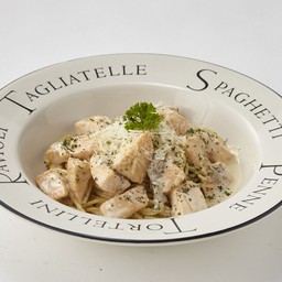 สปาเก็ตตี้แซลมอนครีมซอส