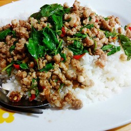 ข้าวกะเพราหมูสับ