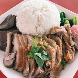 ข้าวหน้าเป็ดพะโล้ (พิเศษ)