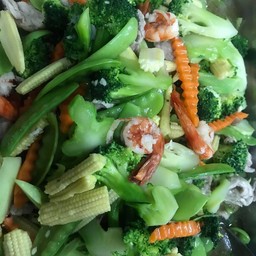 ผัดผักรวมมิตร