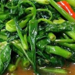 ผัดผักบุ้งไฟแดง