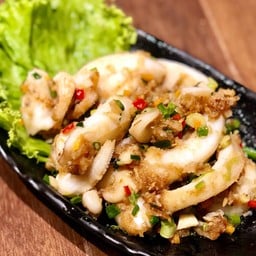 ปลาหมึกผัดพริกเกลือ