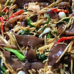 ่ผัดขิง กับข้าว