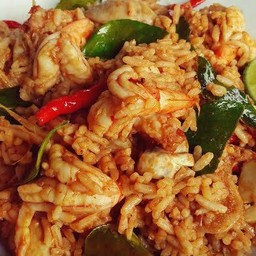 ข้าวผัดต้มยำ