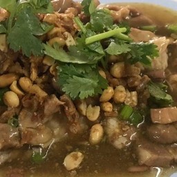 ยำหมูไหหลำ 230