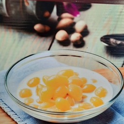 แปะก๊วยนมสด