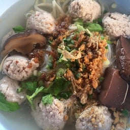 ก๋วยเตี๋ยวหมูสับ