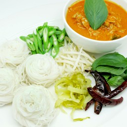 ขนมจีนน้ำยาไก่