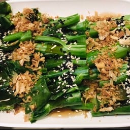 คะน้าฮ่องกงราดน้ำมันหอย