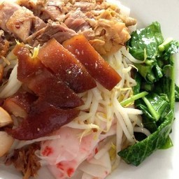 จึงเจริญ ขาหมู ( ข้าวขาหมู ก๋วยเตี๋ยวหลอด ก๋วยเตี๋ยวไก่ )
