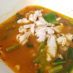 ต้มแซ่บไก่