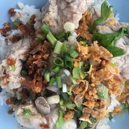 ข้าวแห้งซี่โครงหมูเห็ดหอม