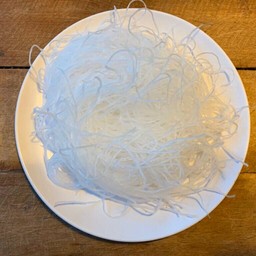 วุ้นเส้นสด