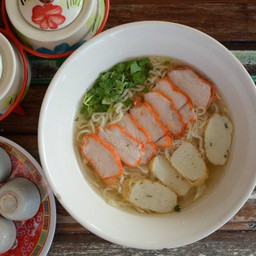 ก๋วยเตี๋ยวต้มจืด    หมูแดง