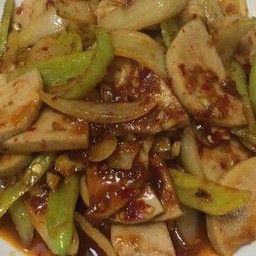 หมูยอผัดน้ำพริกเผา กับข้าว