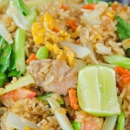 ข้าวผัดไก่