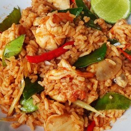 ข้าวผัดต้มยำ