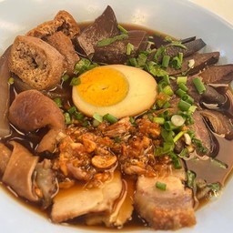 ก๋วยจั๊บน้ำข้นเส้นก๋วยจั๊บ