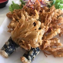 เห็ดเข็มทองหนวดปลาหมึก