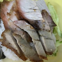 ข้าวหมูแดง+หมูกรอบ