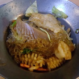 จับฉ่ายวุ้นเส้นทะเล