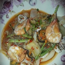 ผัวไก่ เมียยำ (By โอ๋&เก๋)