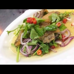 ยำปลาสลิด