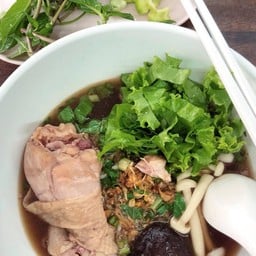โกเล็ก ข้าวมันไก่ ปั๊มปตท. ขาเข้าบางแสน