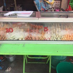 ลูกชิ้นทอด