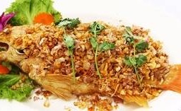 ปลาทับทิมทอดกระเทียม