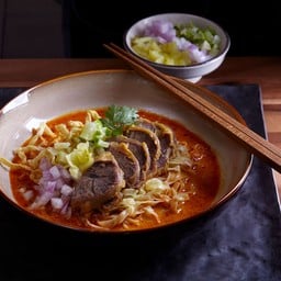 ข้าวซอยแลมบิค เนื้อน่องลาย
