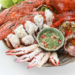 Chomjan - ชมจันทร์