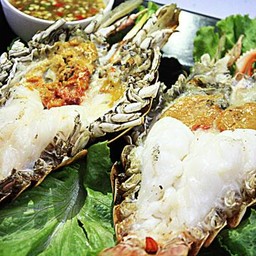 กุ้งแม่น้ำใหญ่เผา 2 ตัว
