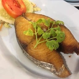 ปลาอินทรีทอดน้ำปลา