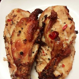 ส้มตำ เเกงเห็ด ไก่อบ The rock gym ราษฎร์บูรณะ