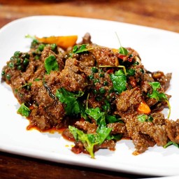 เก้งผัดเผ็ด