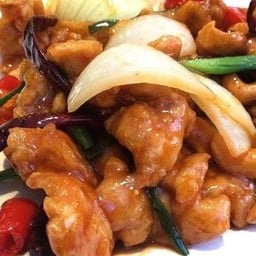 ไก่ผัดเม็ดมะม่วง