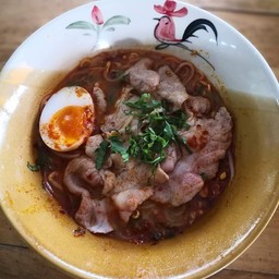 ก๋วยเตี๋ยวหมูชาบูต้มยำ