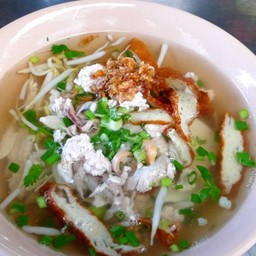 ก๋วยเตี๋ยวน้ำ พิเศษ ระบุเส้นด้วยค่ะ