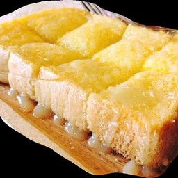 ขนมปังปิ้ง เนยนม