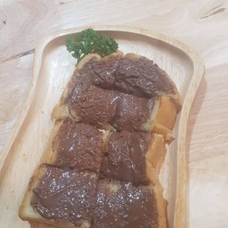 ขนมปังปิ้งเนย  Nutella