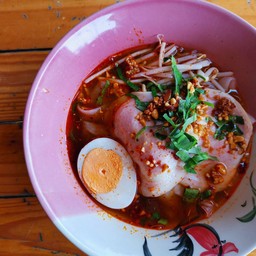 เกาเหลาหมูเบคอนต้มยำ