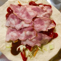 เคบับเบค่อนหมูรมควัน แบบม้วน